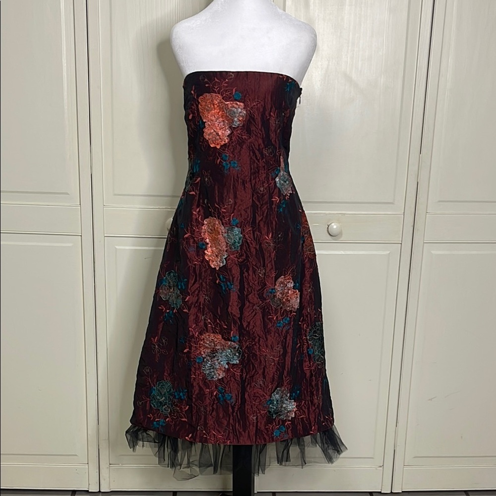 Vintage Women’s Strapless Taffeta Embroidered Cocktail Dress Brick Red Sz 44/12